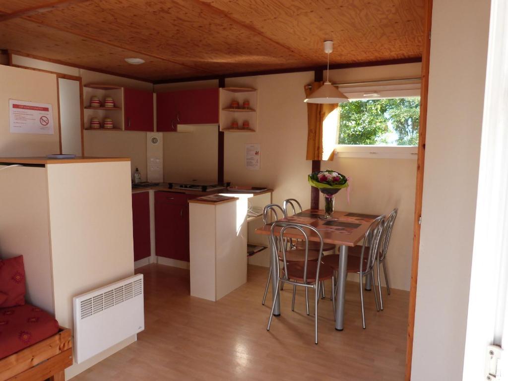 Les Chalets Des Mousquetaires Mirepoix  Eksteriør billede